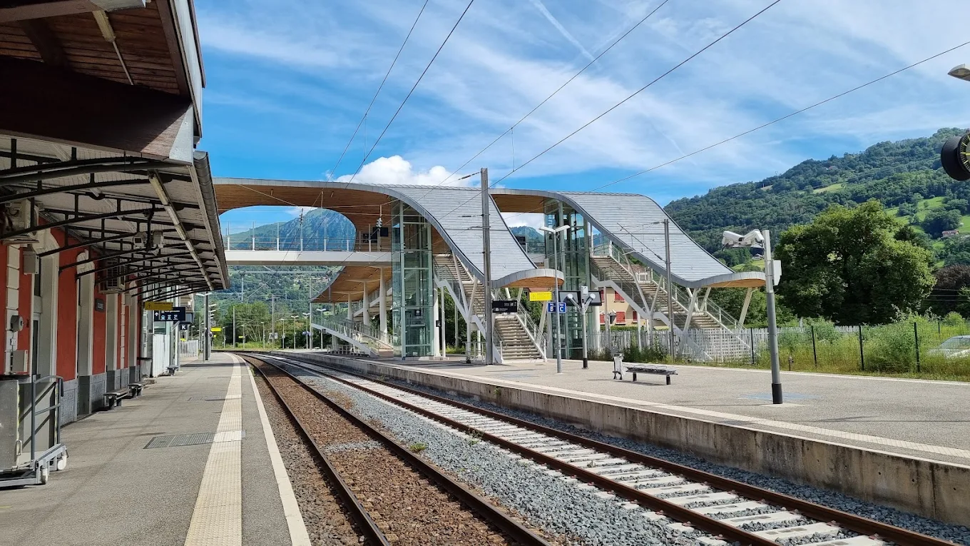 Gares de train Cluses